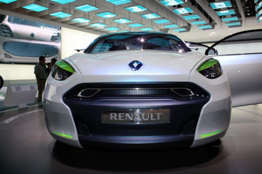  Renault Fluence Z.E. Concept 2009 года  (фото 20 из 103)